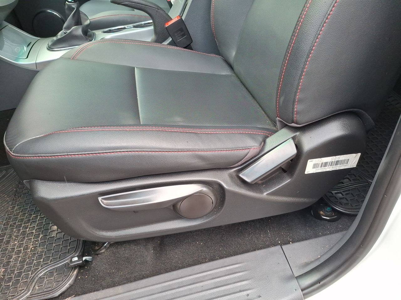 JAC T8 — foto 14 de 26