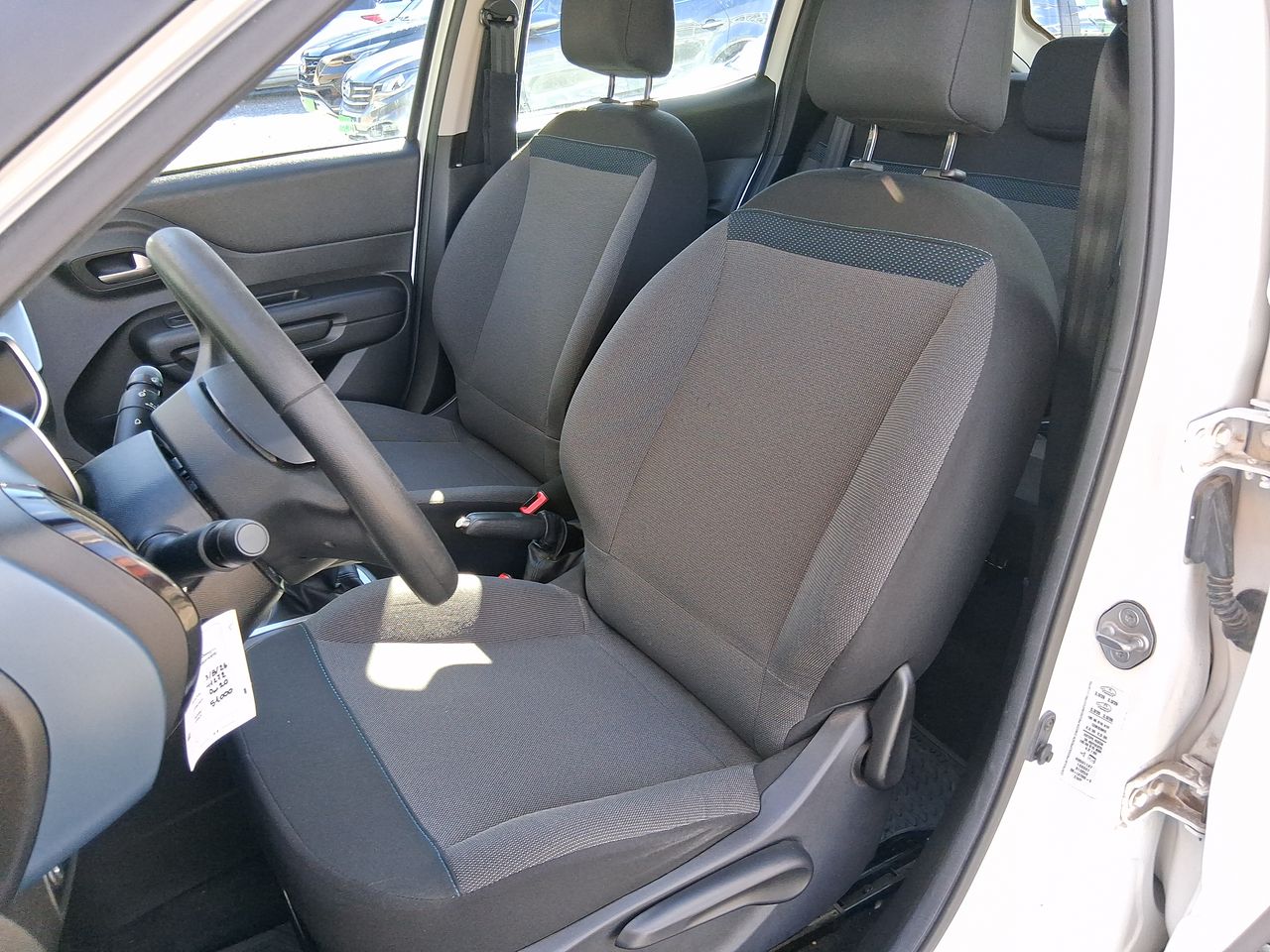 Citroën C3 — foto 25 de 35