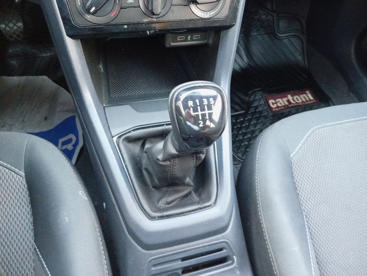 VOLKSWAGEN - 20