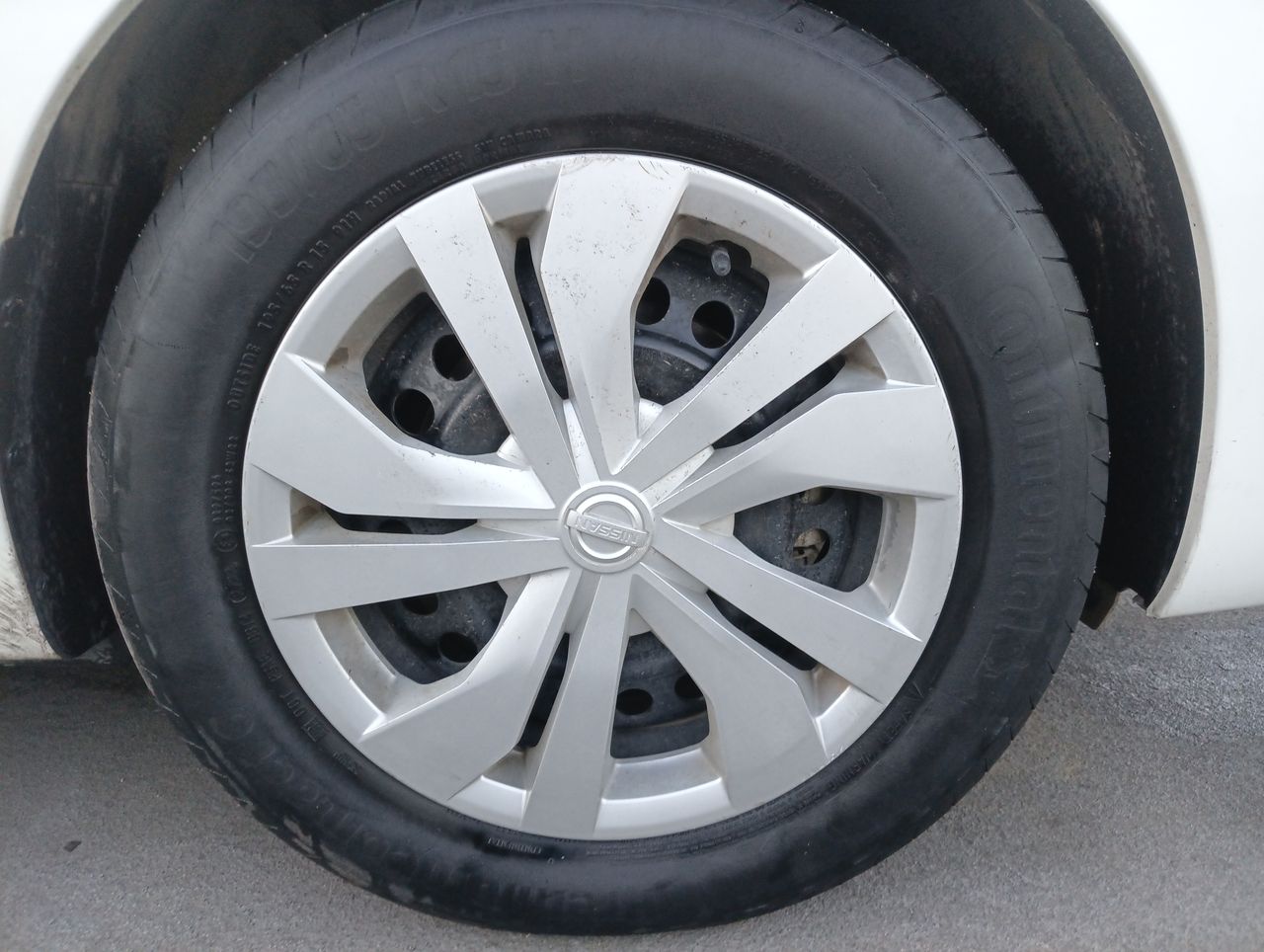 NISSAN - 9