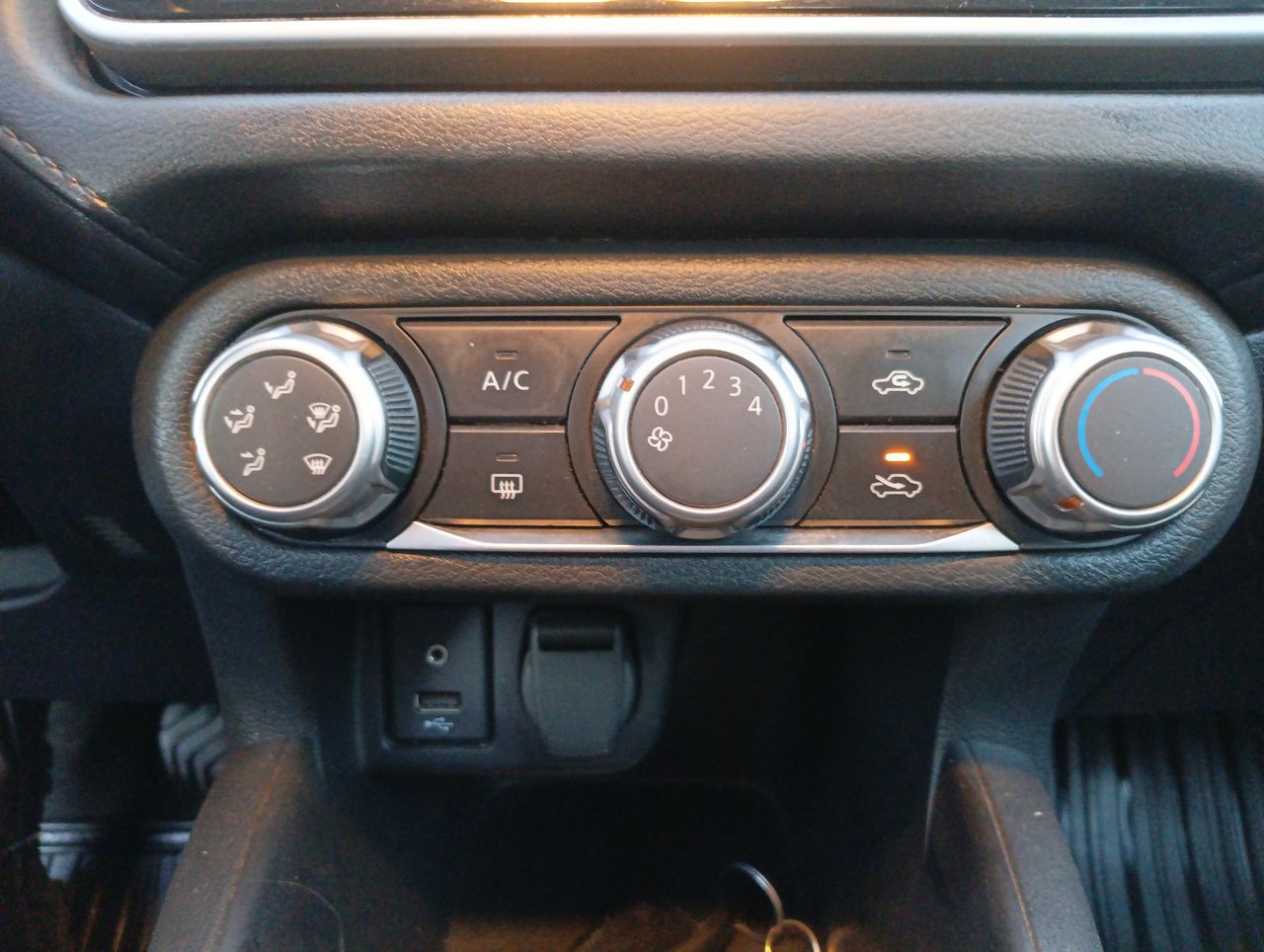 NISSAN - 21
