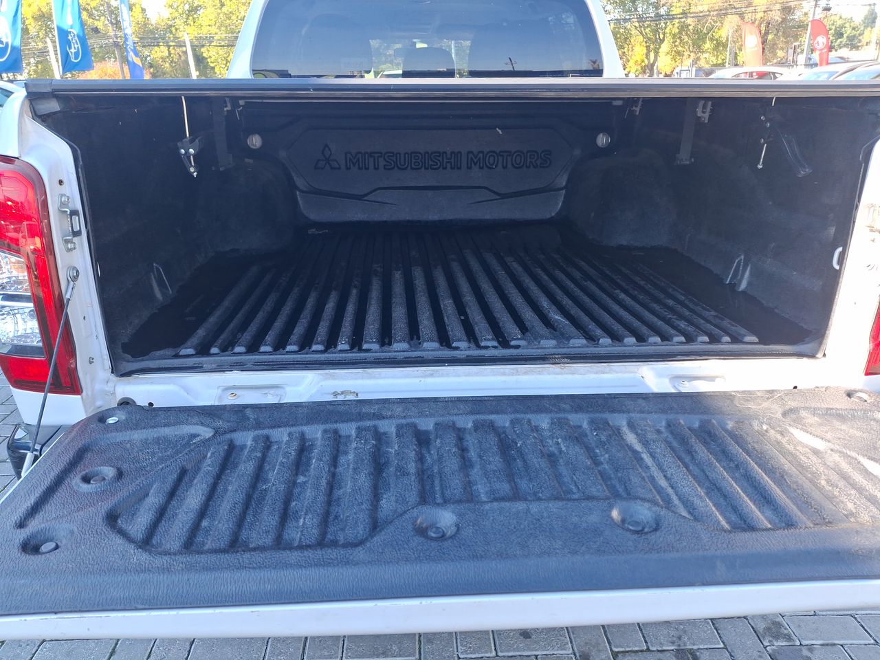 MITSUBISHI - 21