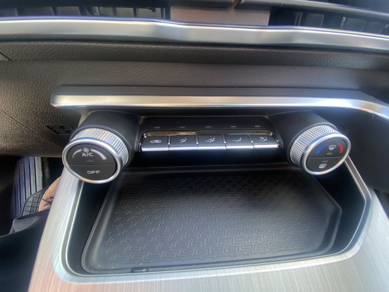 GEELY - 29