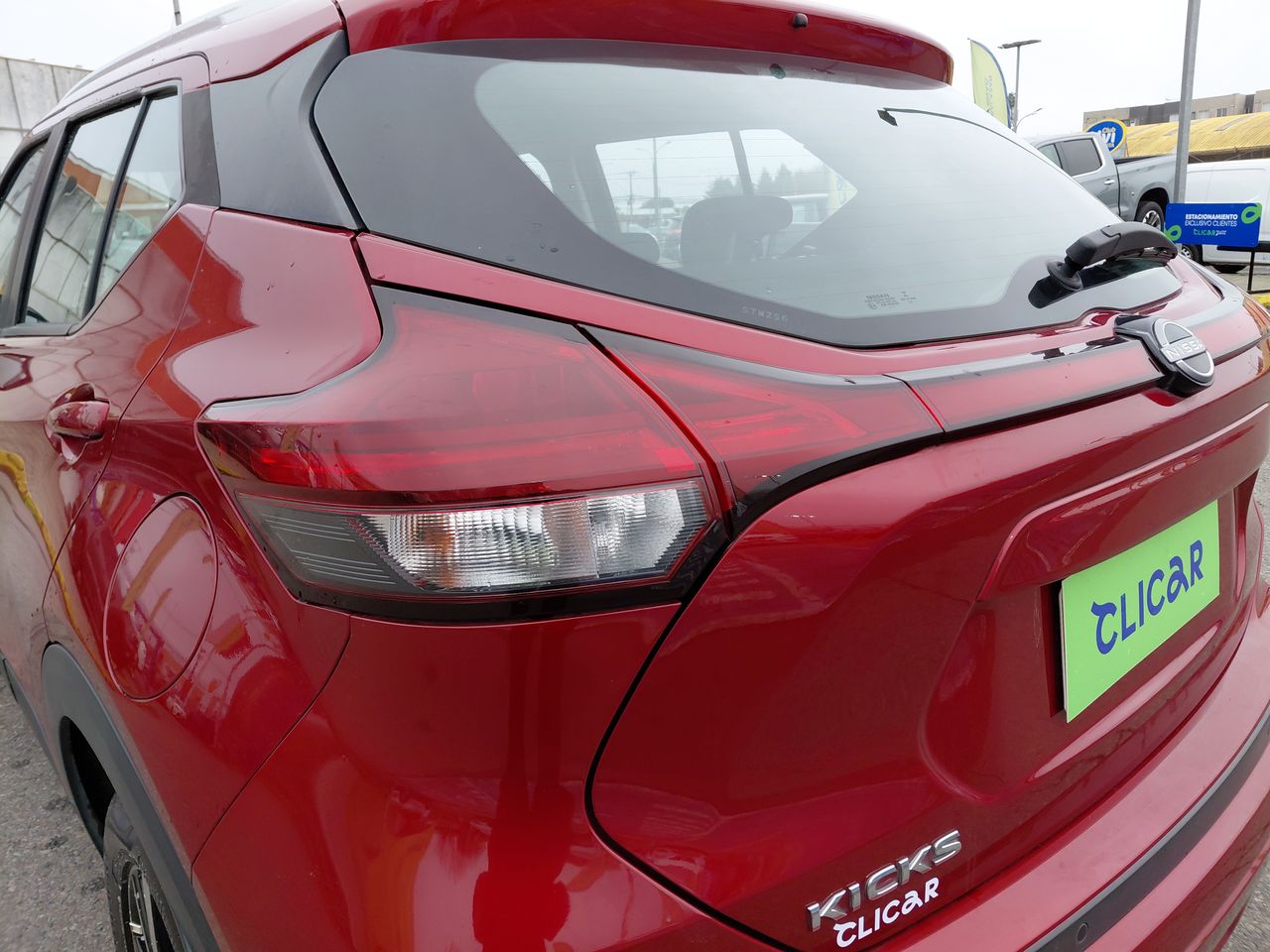NISSAN - 10