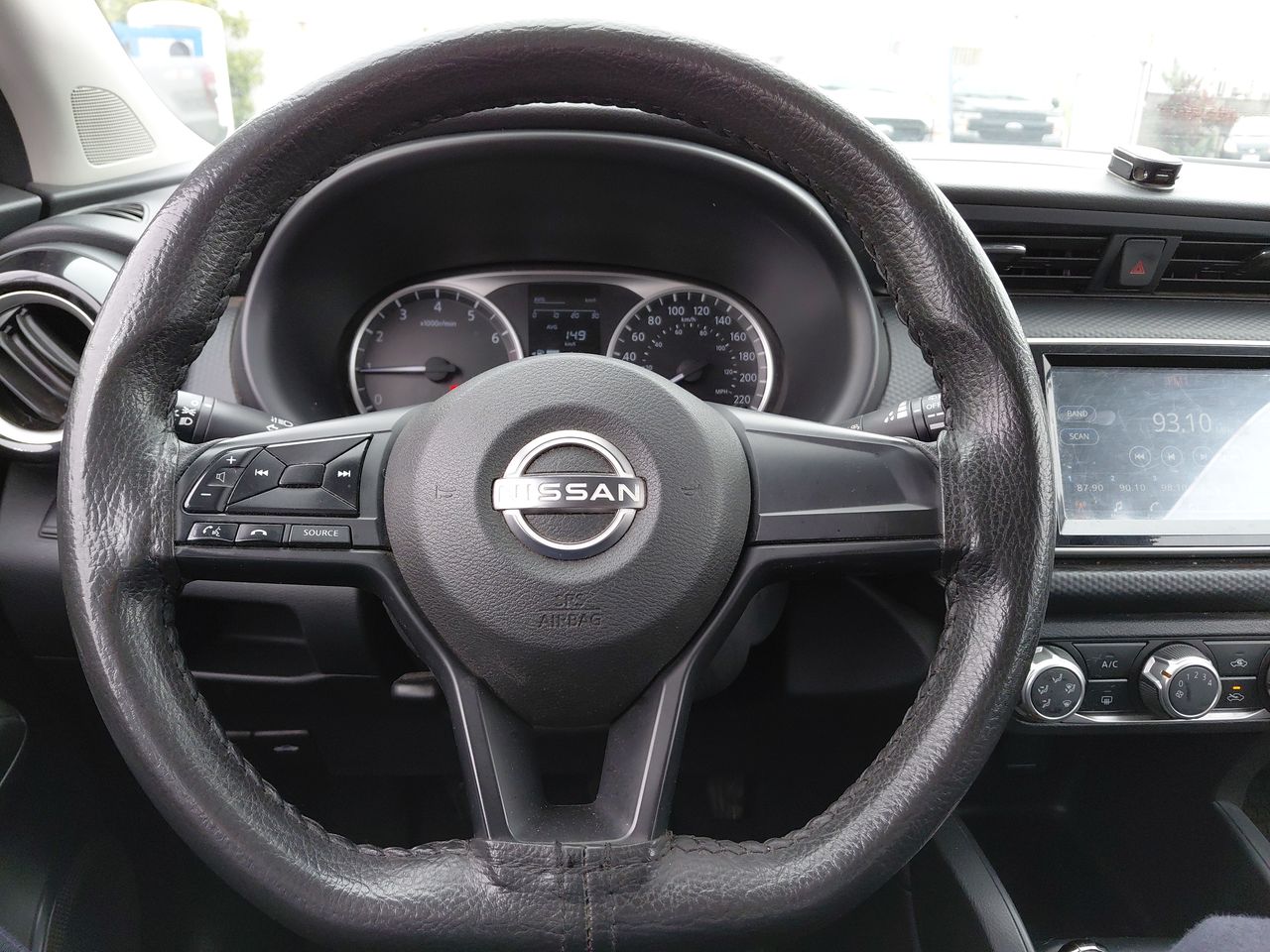 NISSAN - 14
