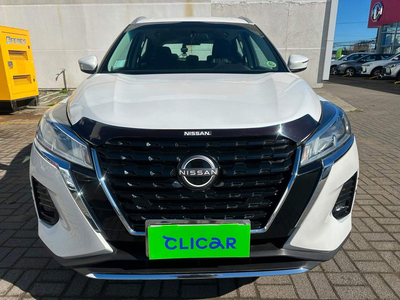 NISSAN - 2
