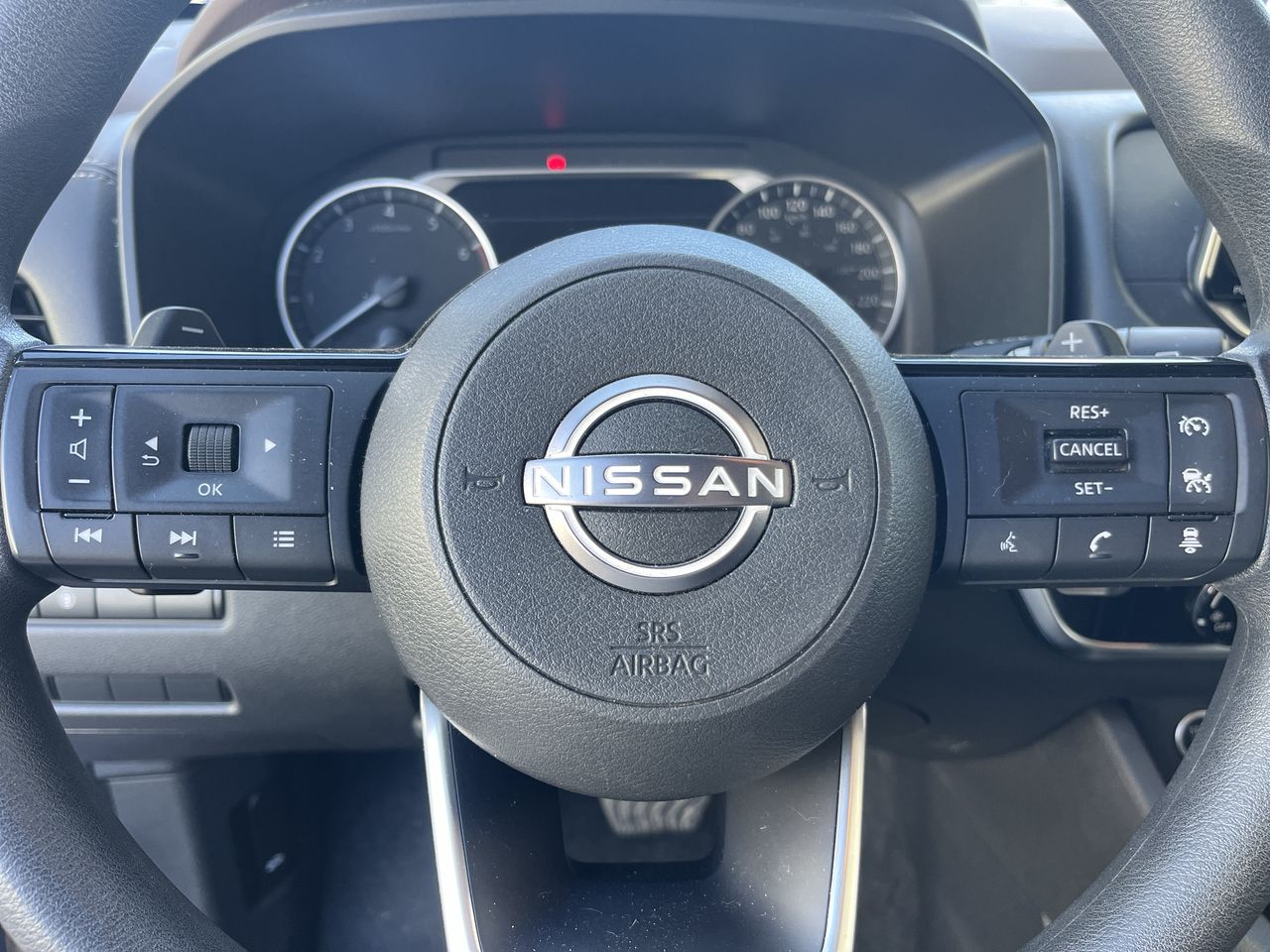 NISSAN - 26