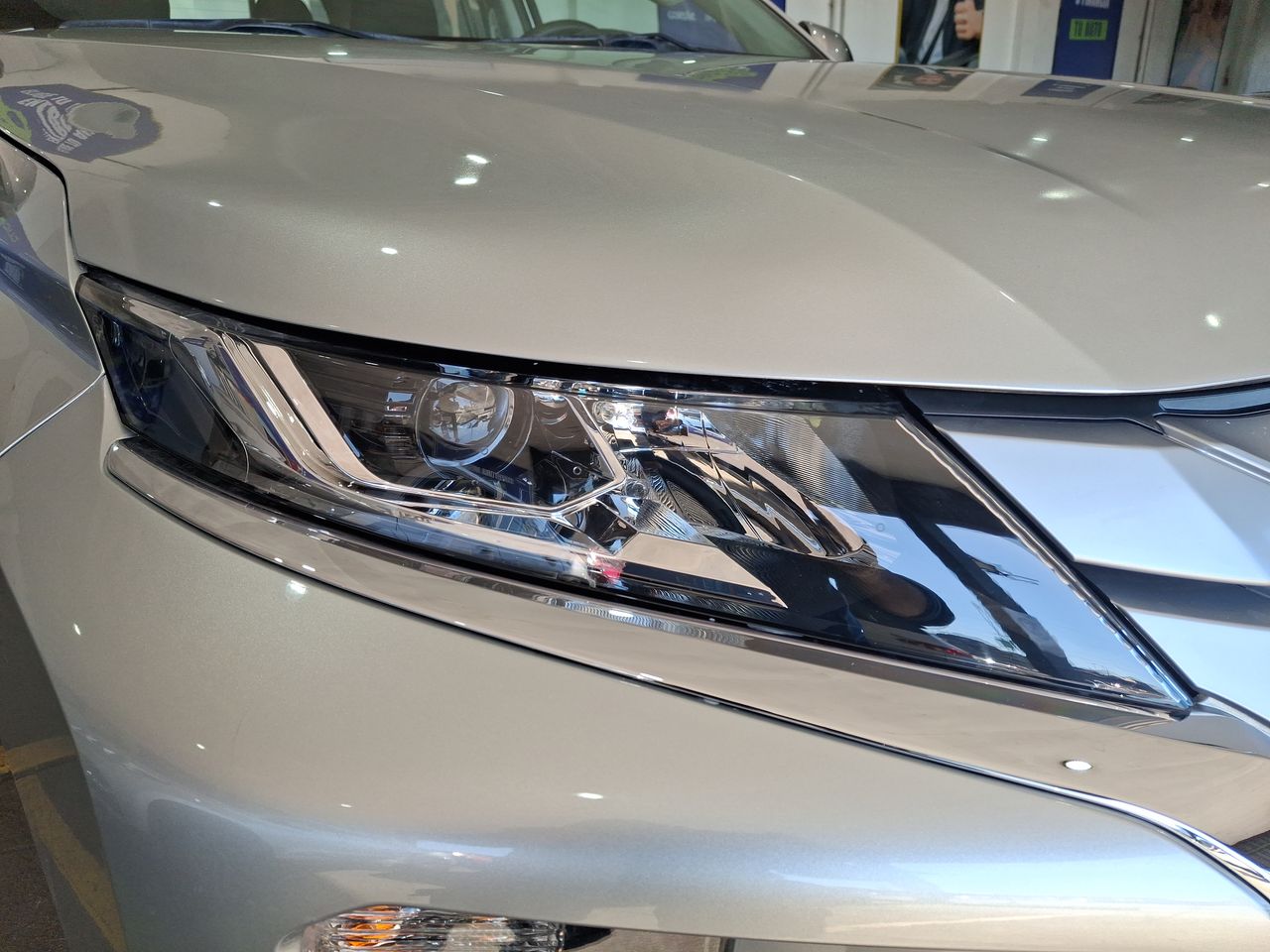 MITSUBISHI - 18