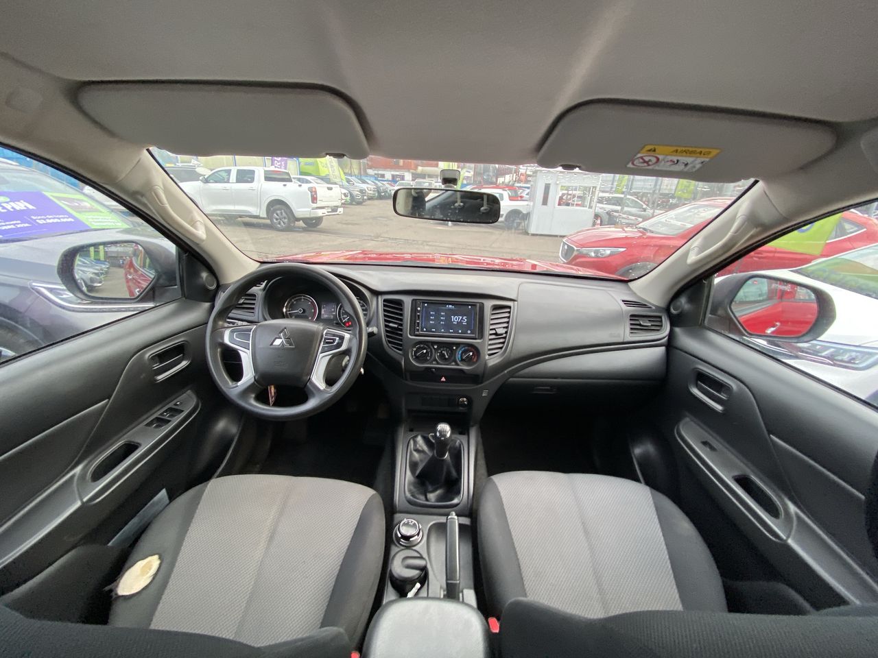 MITSUBISHI - 1