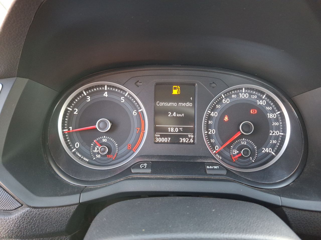 VOLKSWAGEN - 18