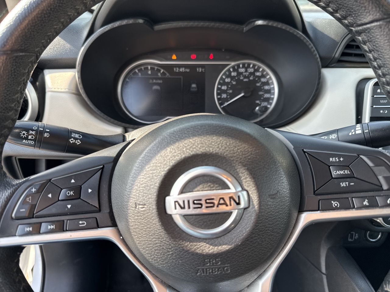 NISSAN - 18