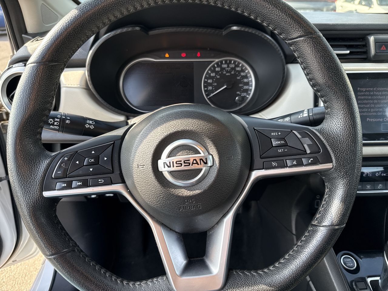 NISSAN - 17