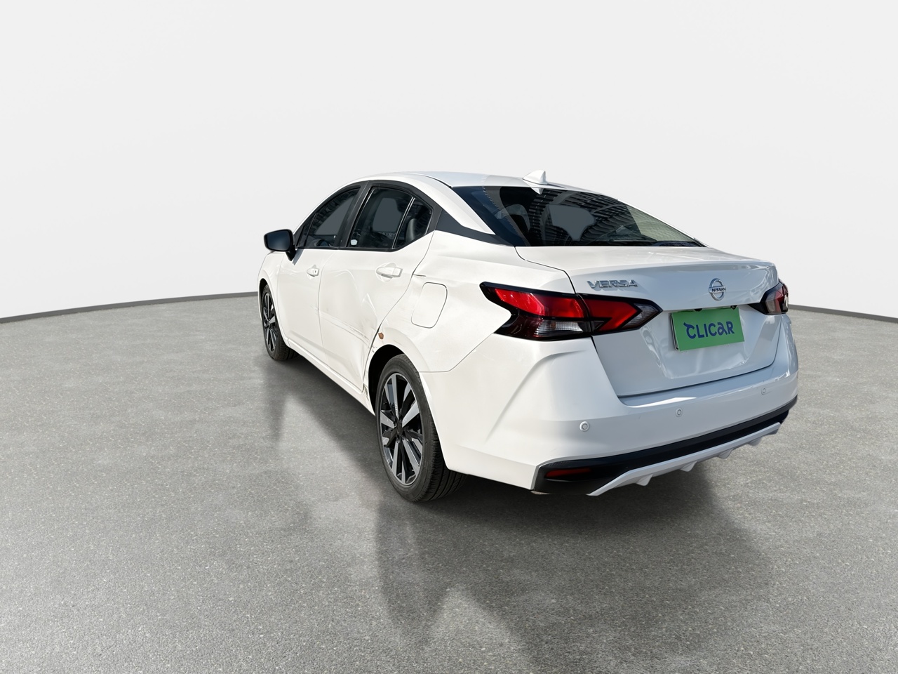 NISSAN - 5