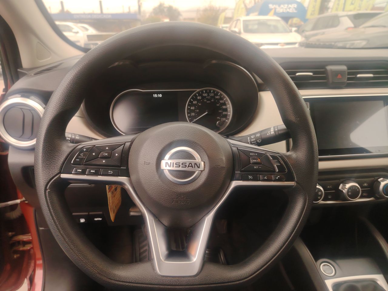 NISSAN - 16