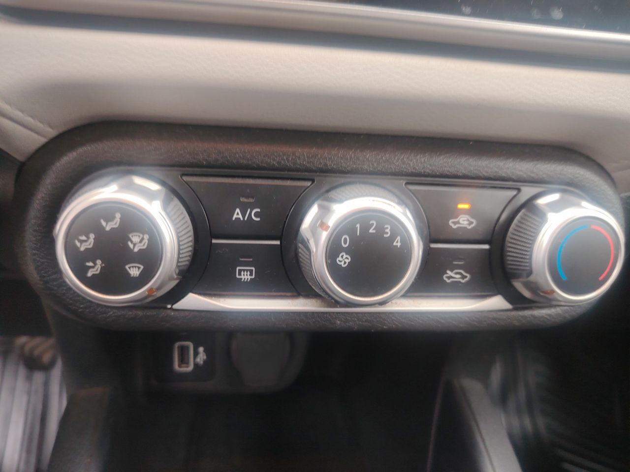 NISSAN - 21