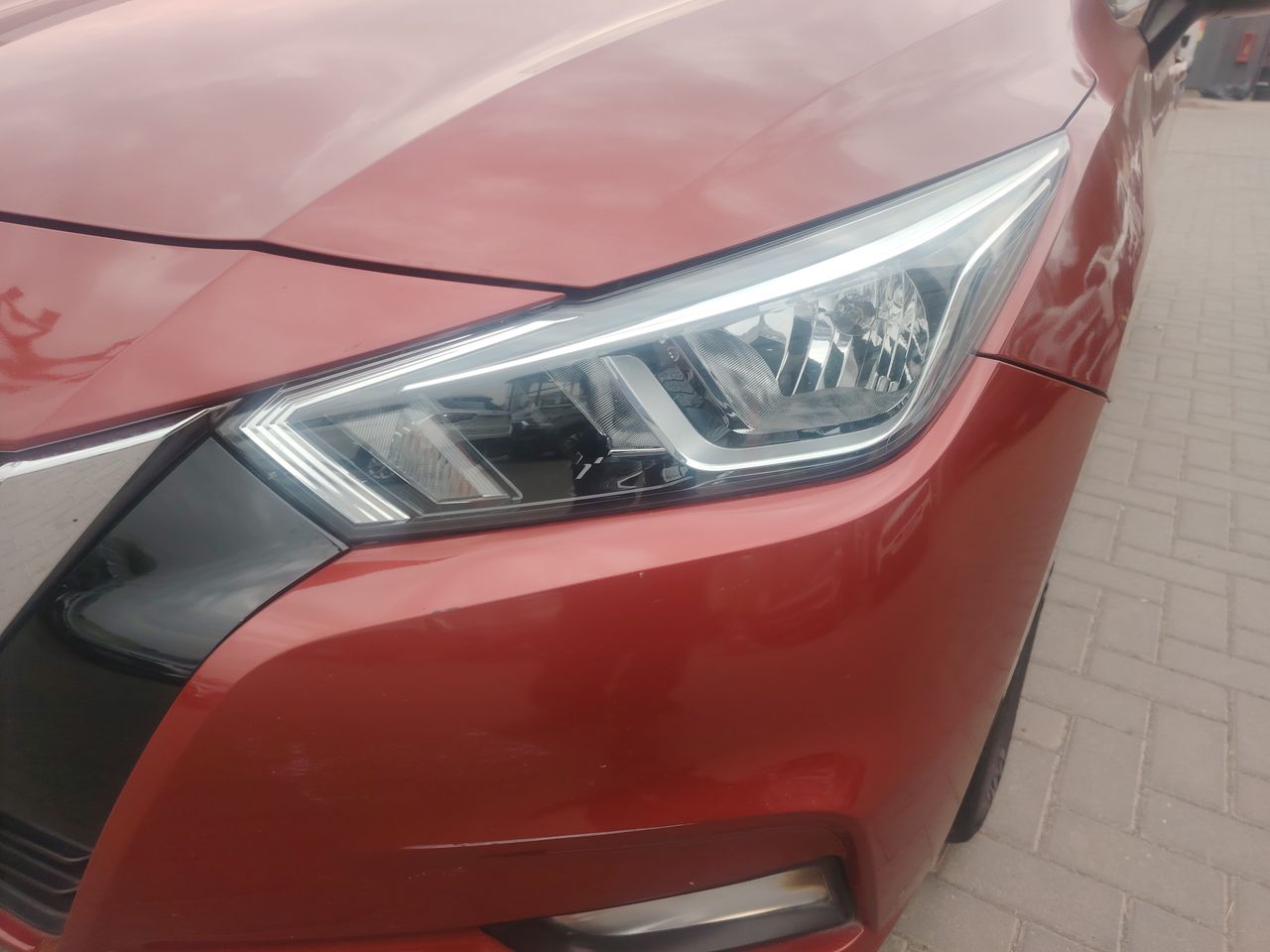 NISSAN - 9