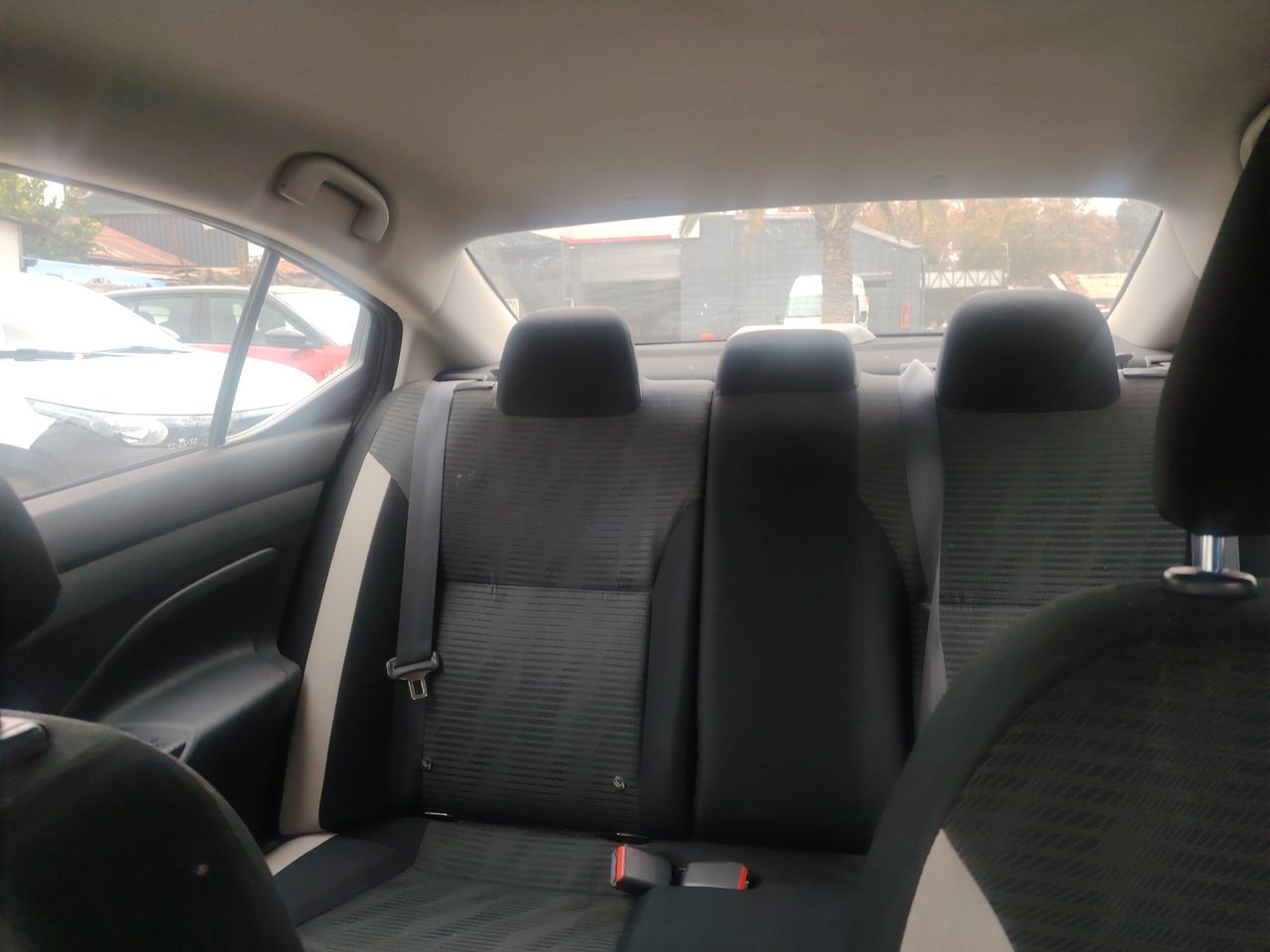 NISSAN - 4