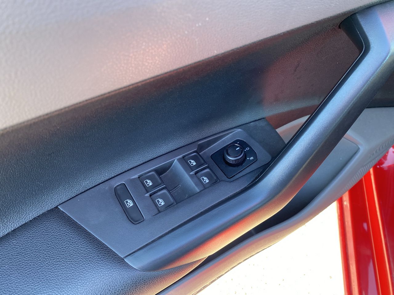 Volkswagen Polo — foto 16 de 29