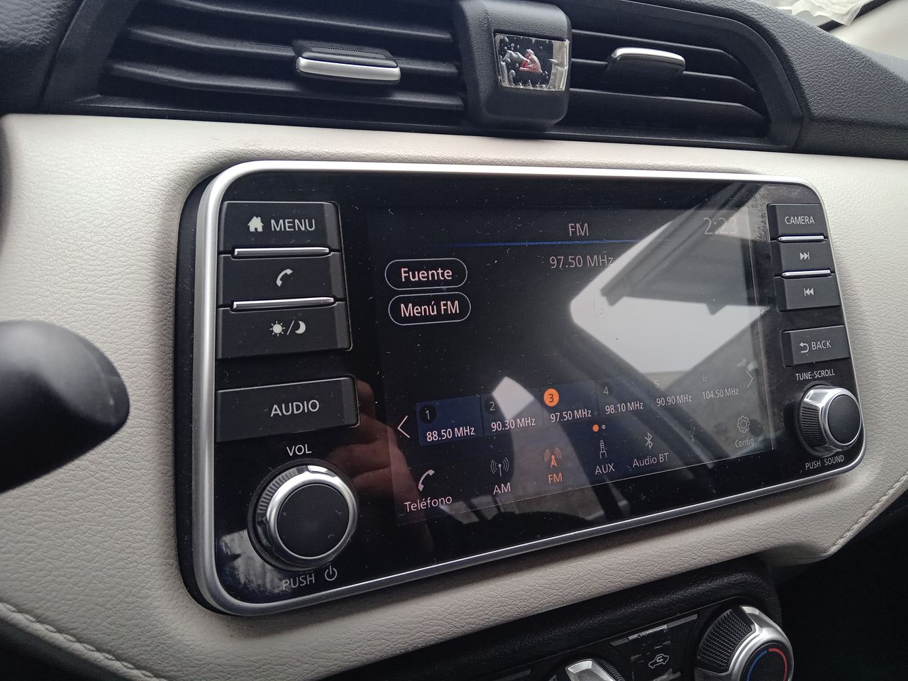 Nissan Versa — foto 19 de 26