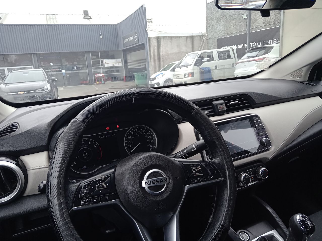Nissan Versa — foto 23 de 26