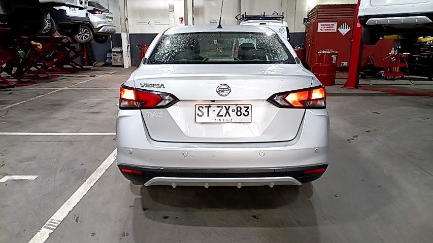 NISSAN - 5