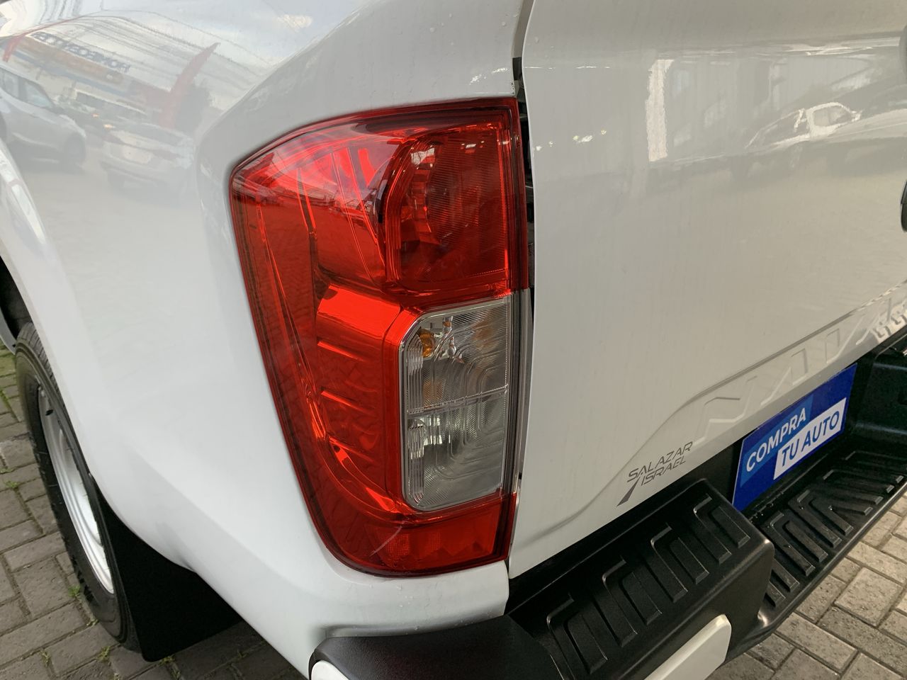 NISSAN - 20