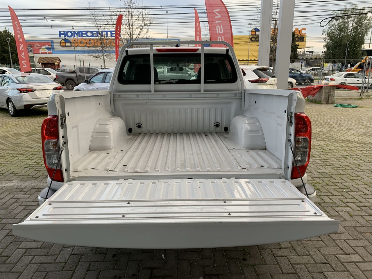 NISSAN - 21