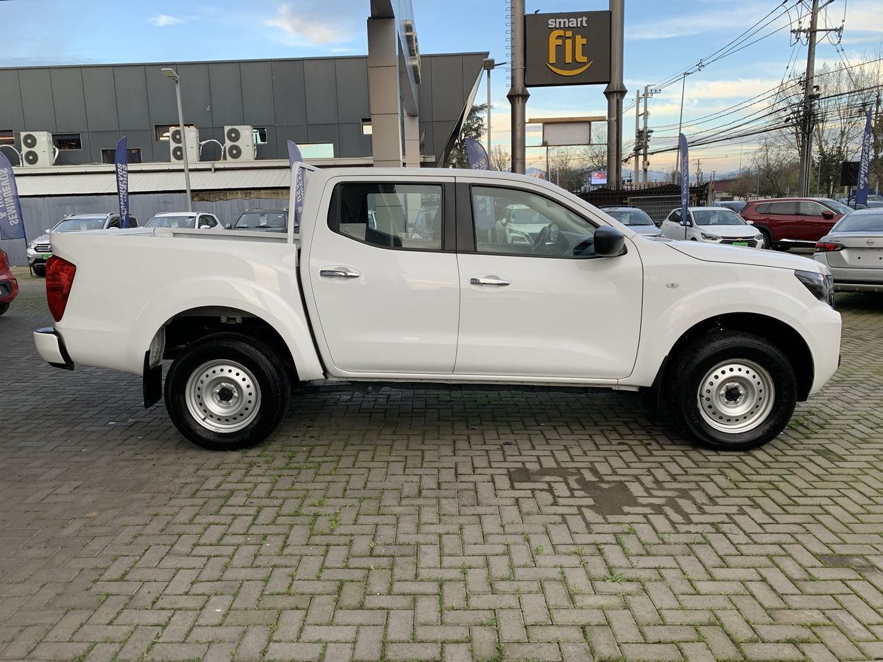 NISSAN - 8