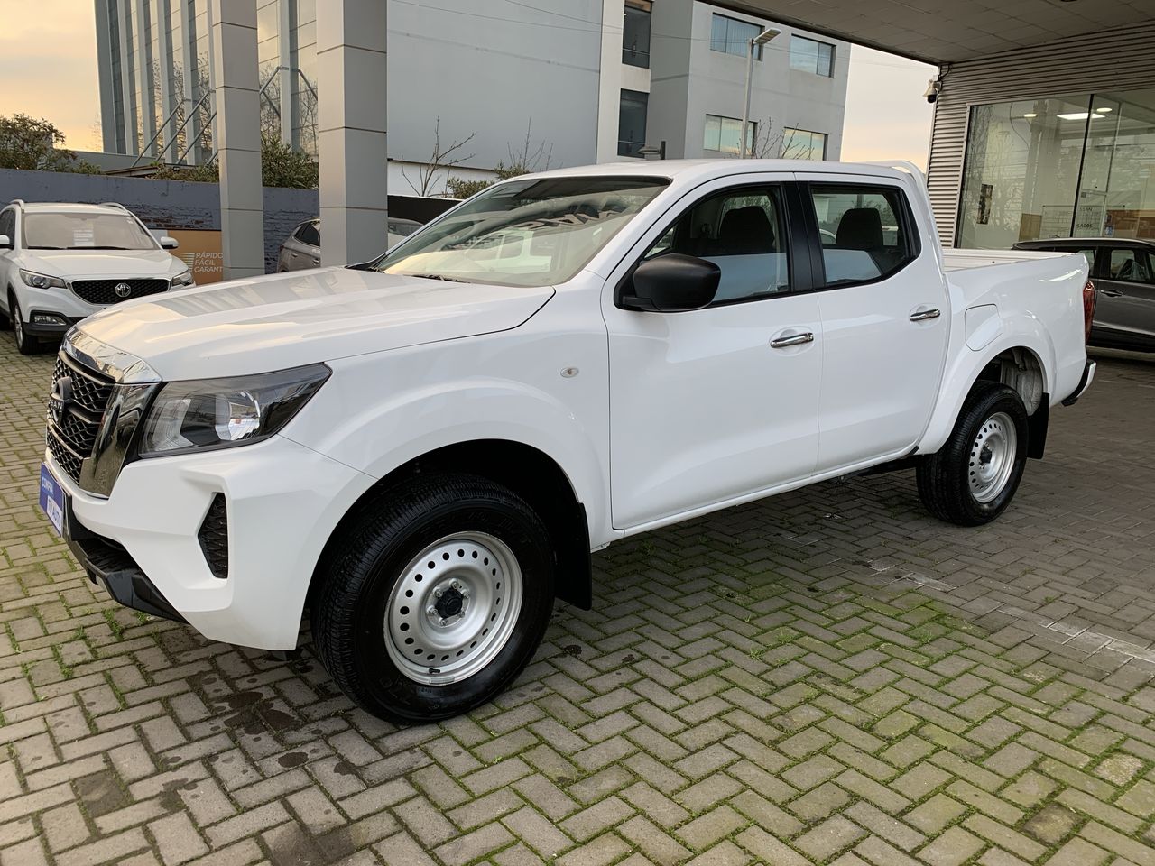 NISSAN - 3