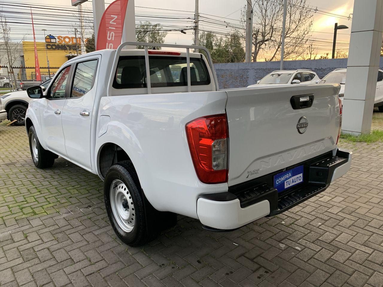 NISSAN - 5