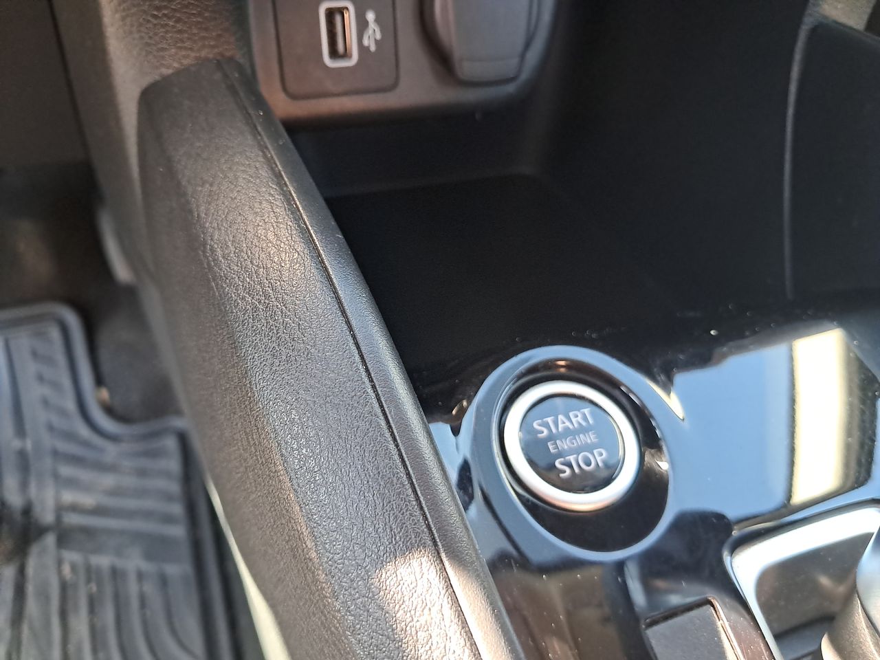 NISSAN - 35