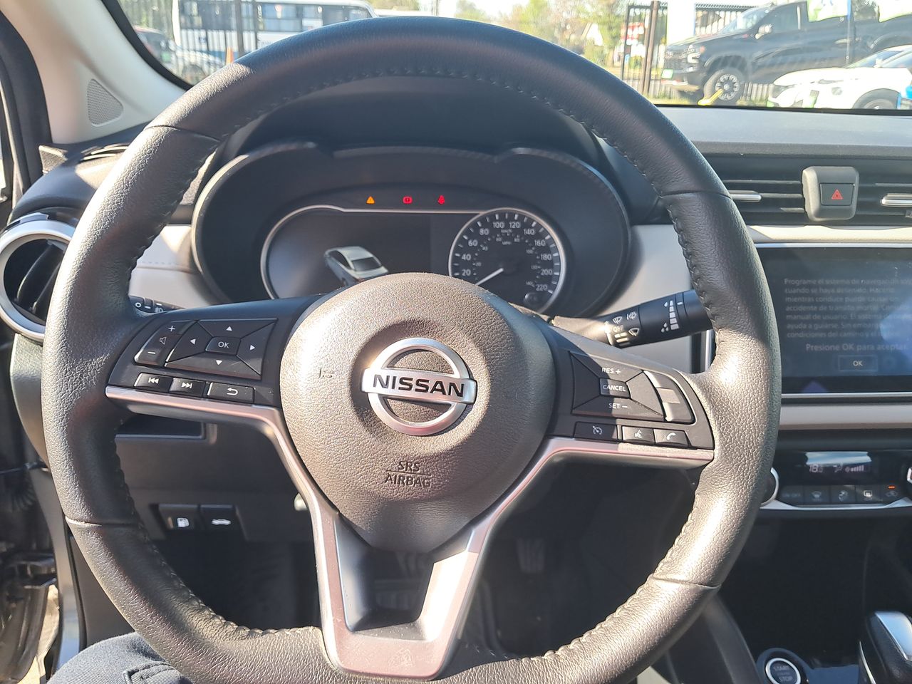 NISSAN - 25