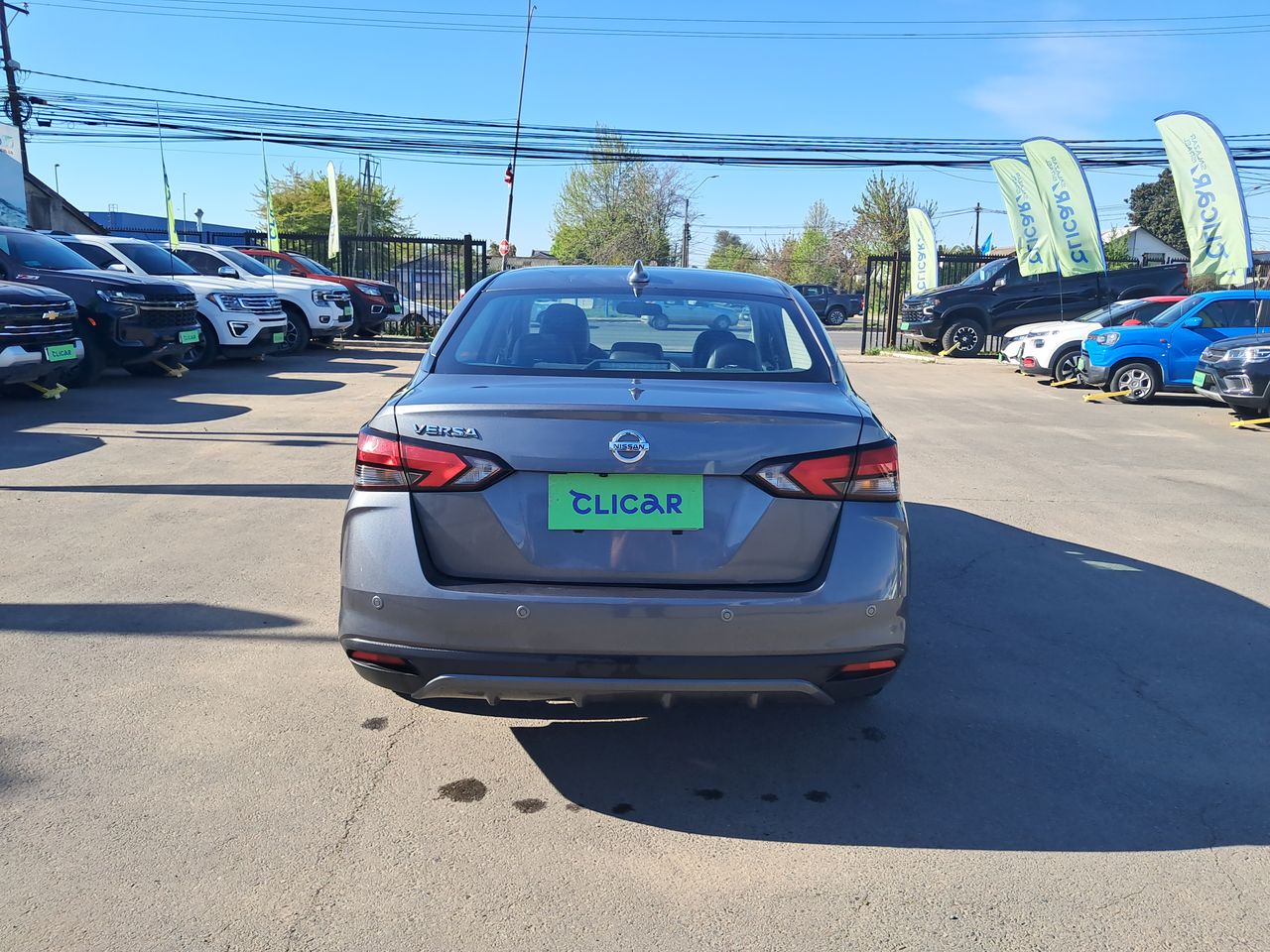 NISSAN - 6