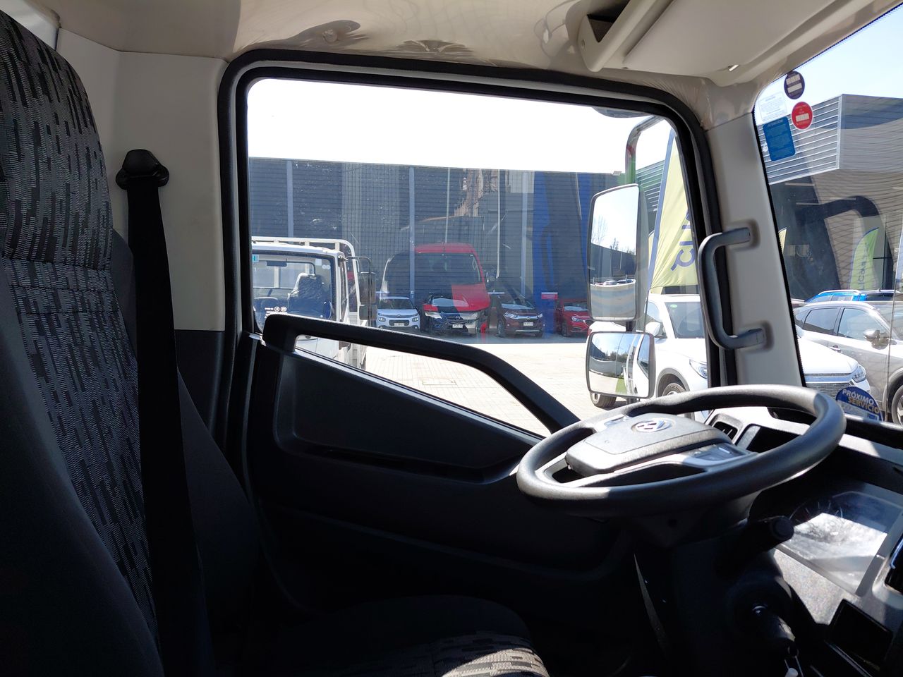 Maxus C35 — foto 8 de 25