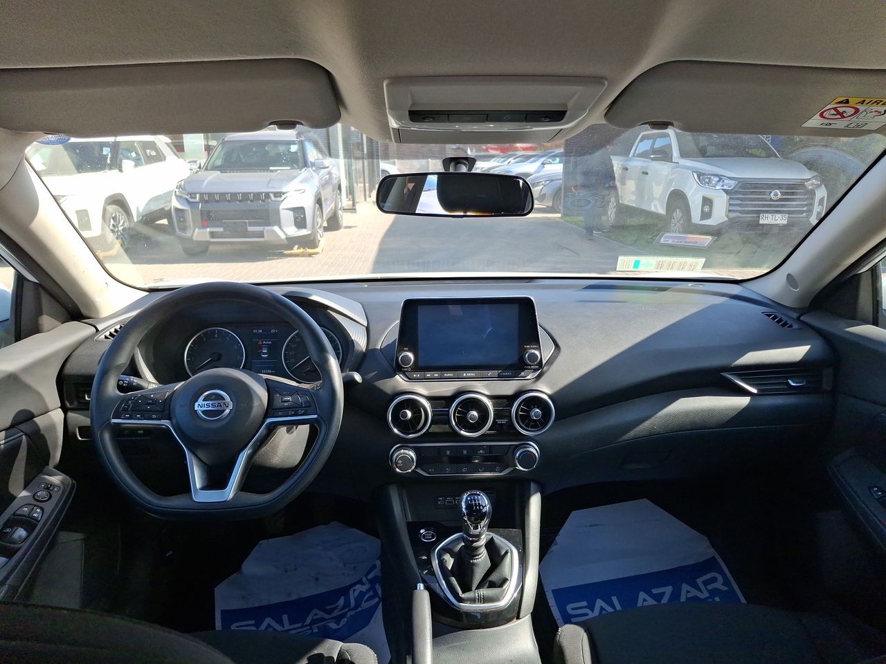NISSAN - 32
