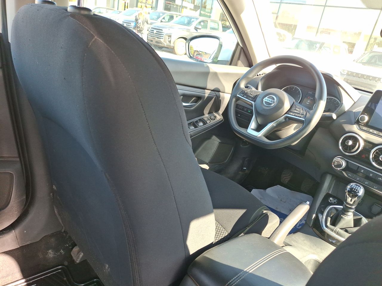 NISSAN - 16