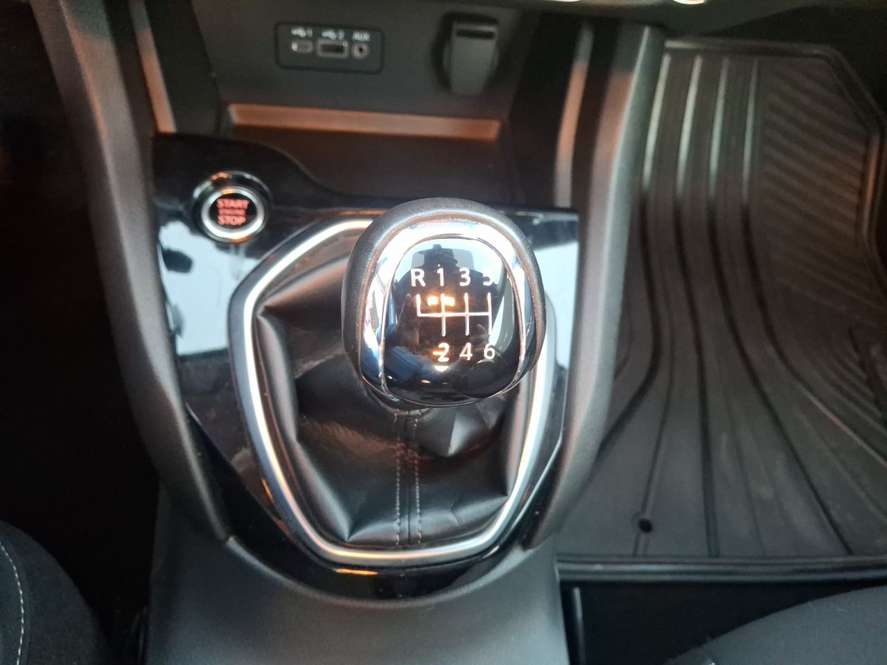 NISSAN - 23