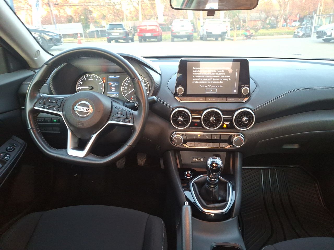 NISSAN - 24