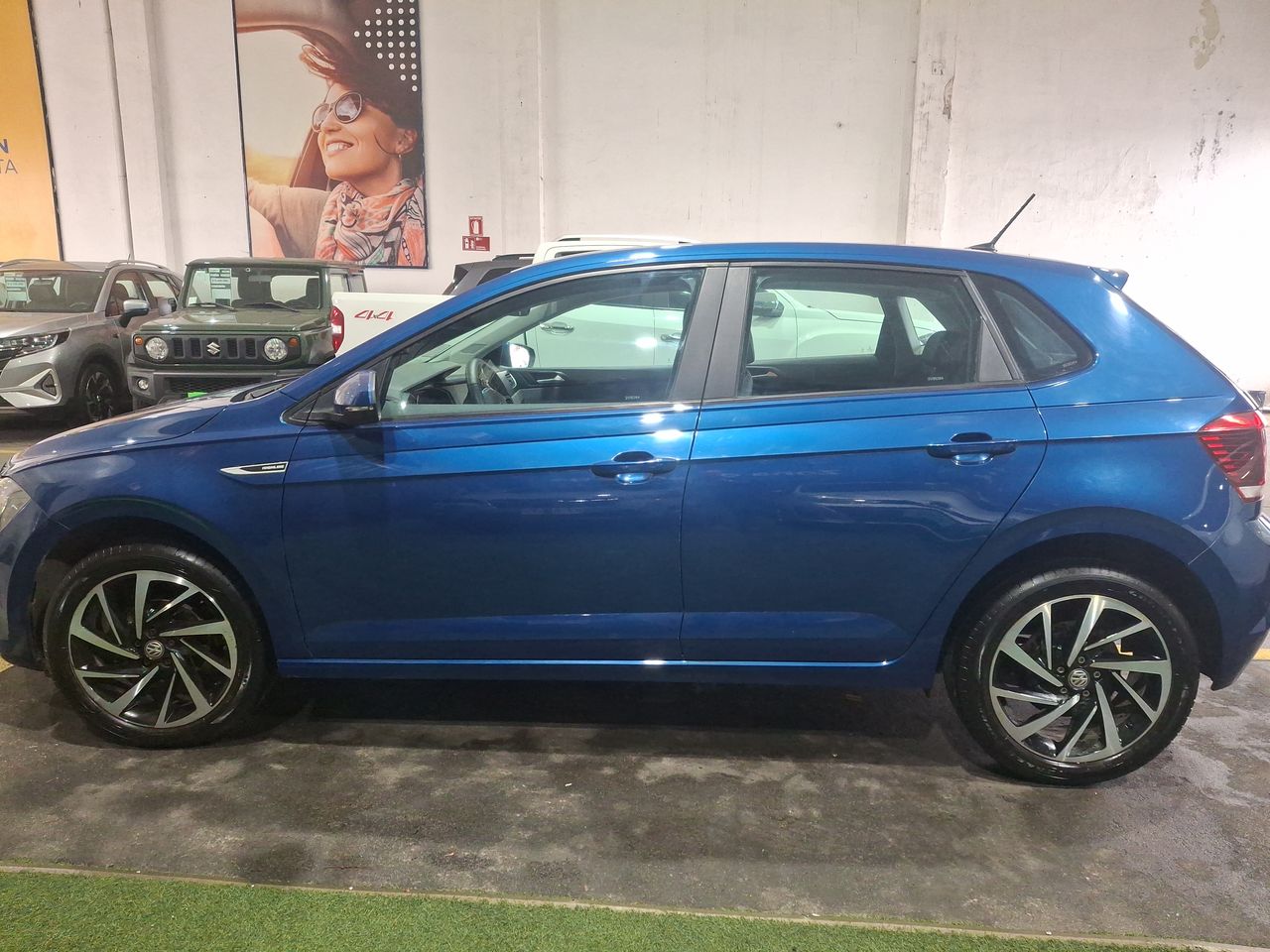 VOLKSWAGEN - 4