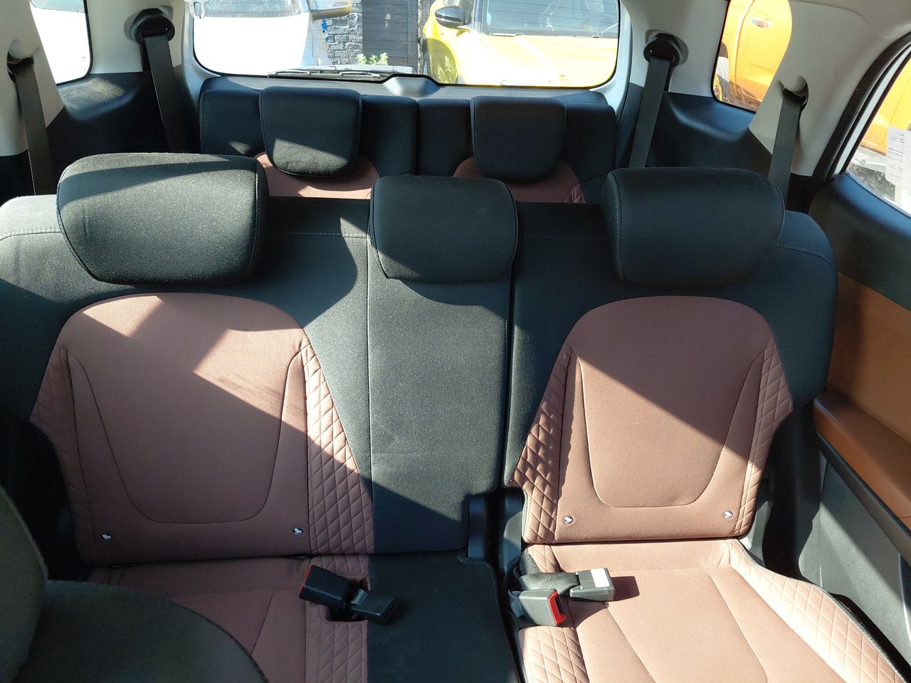 HYUNDAI - 27