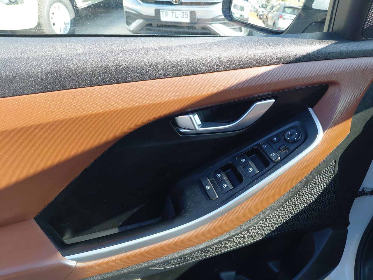 HYUNDAI - 15