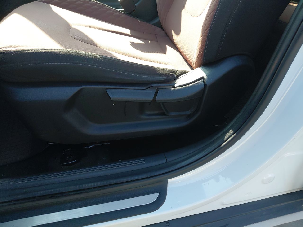 HYUNDAI - 16