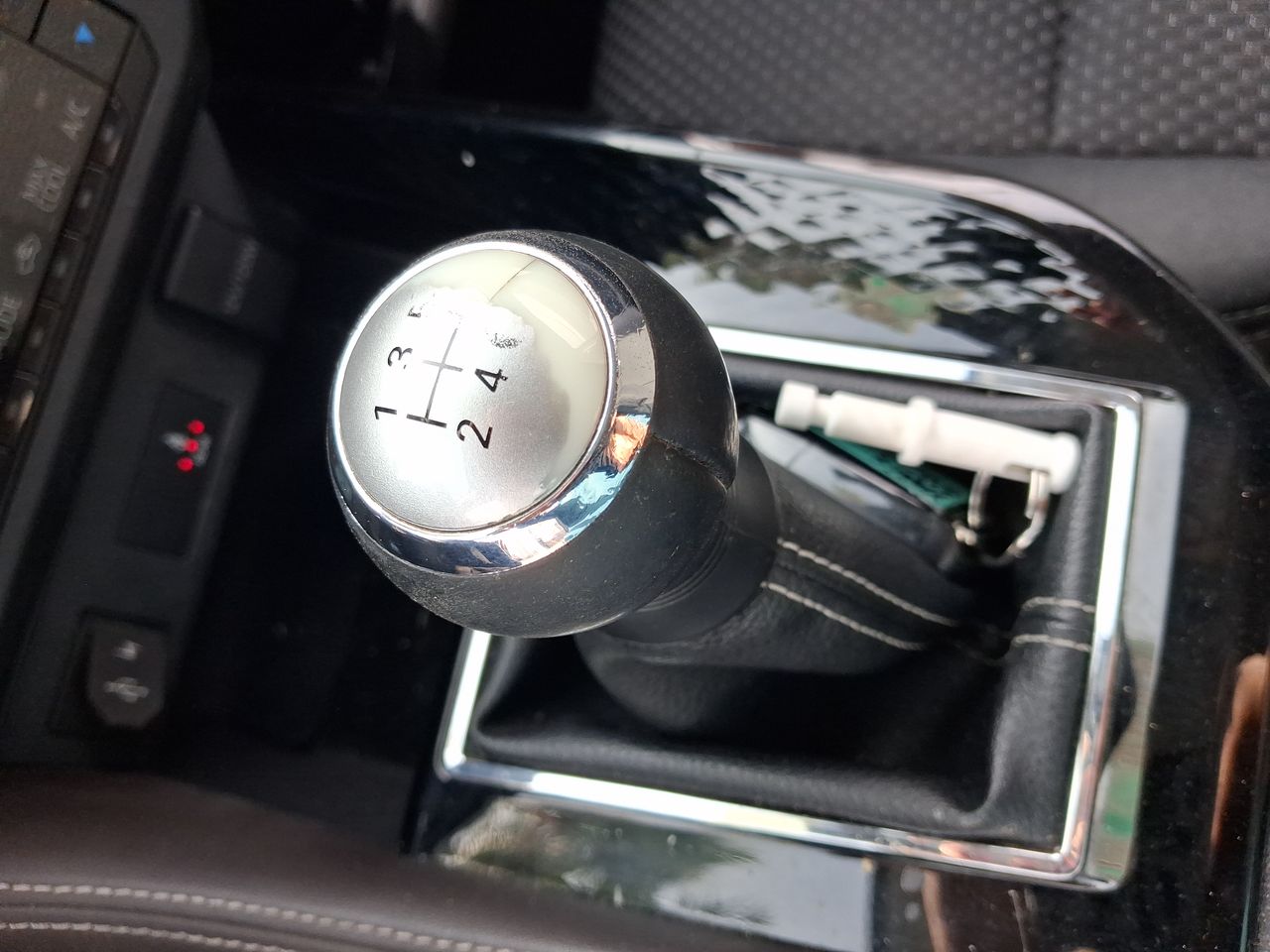 TOYOTA - 20