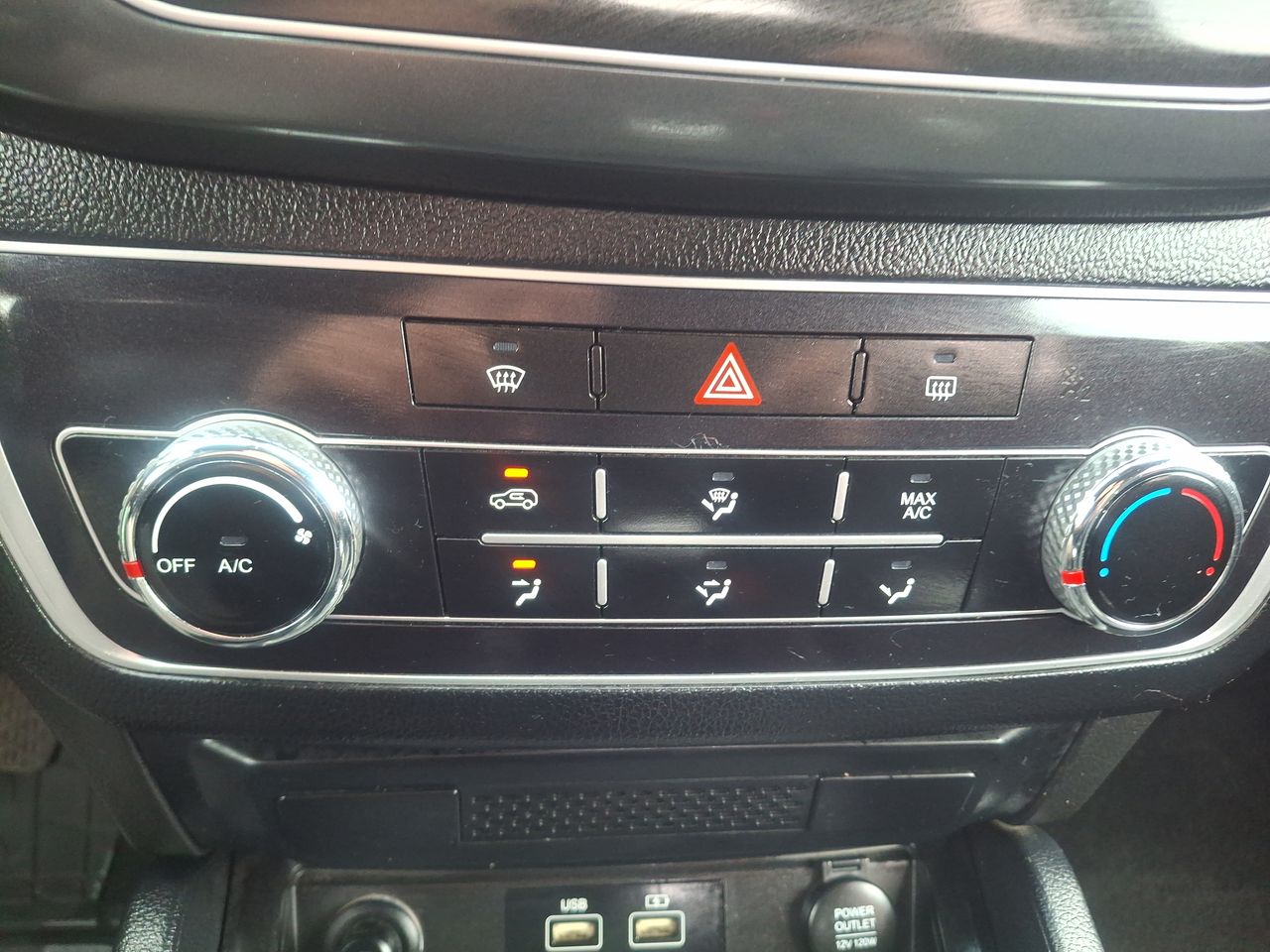 SSANGYONG - 16