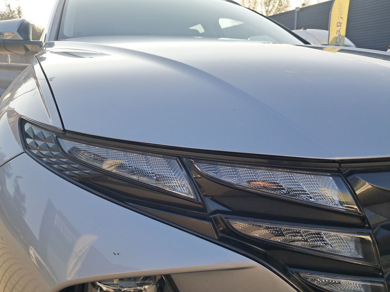 HYUNDAI - 10