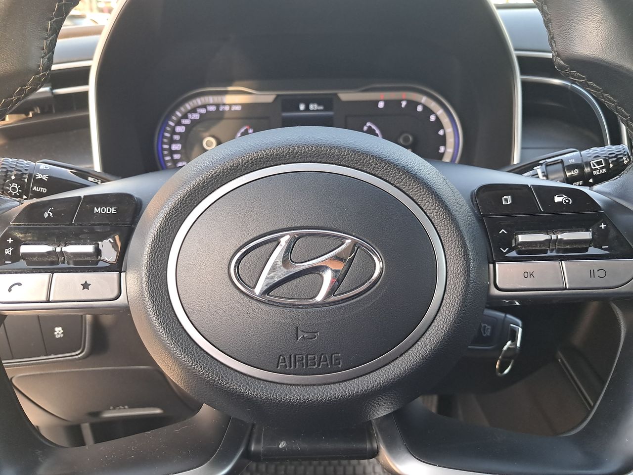 HYUNDAI - 17