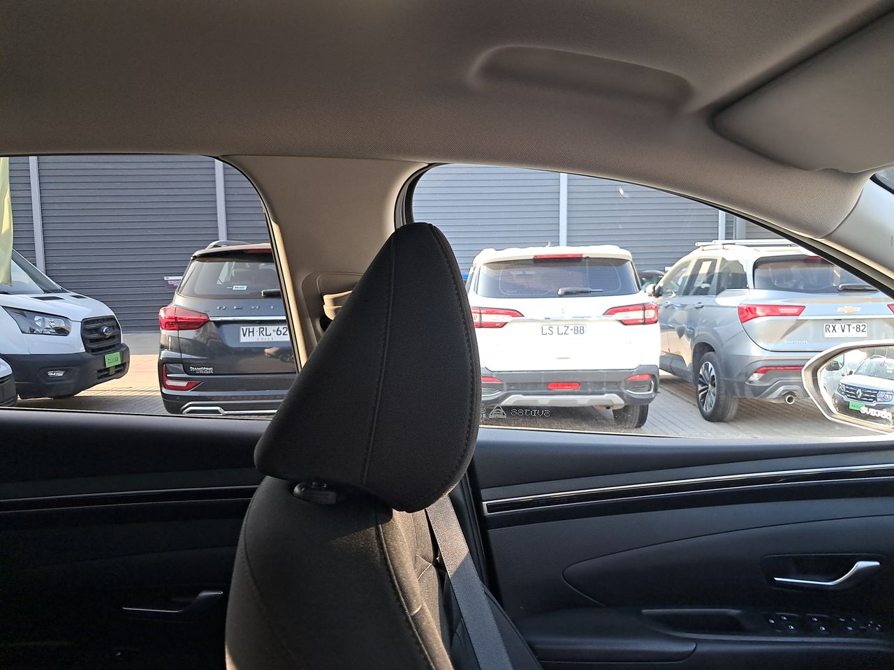 HYUNDAI - 7