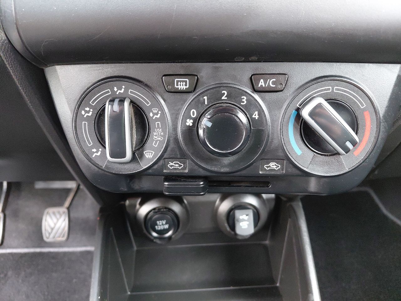 SUZUKI - 27