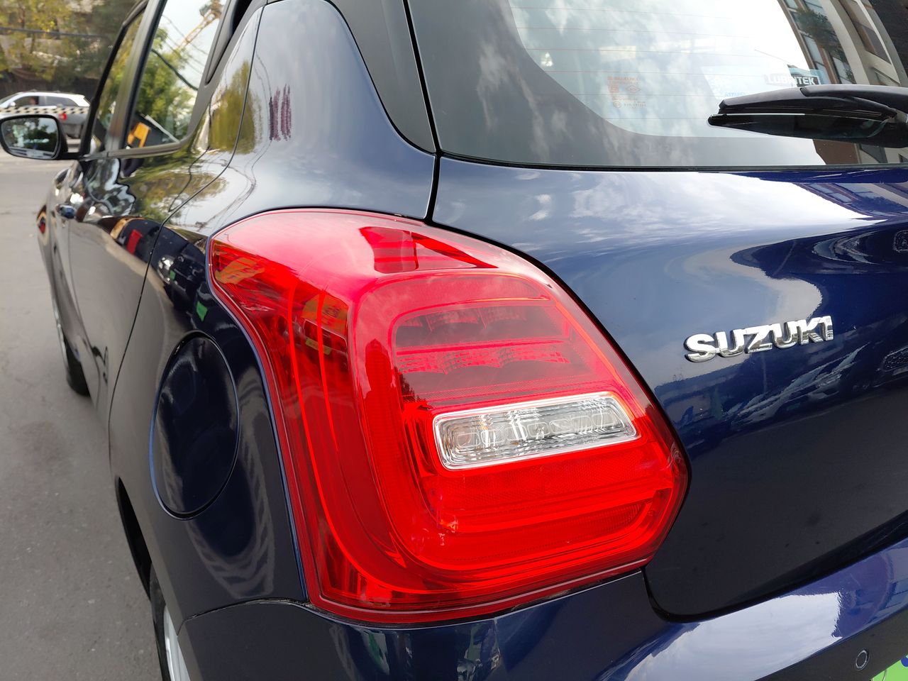 SUZUKI - 18
