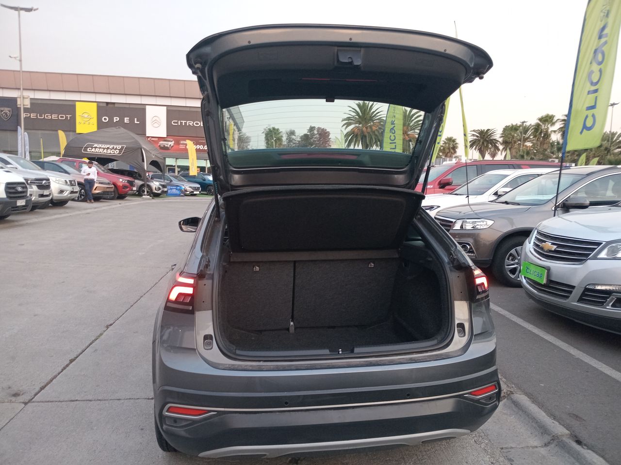 VOLKSWAGEN - 19